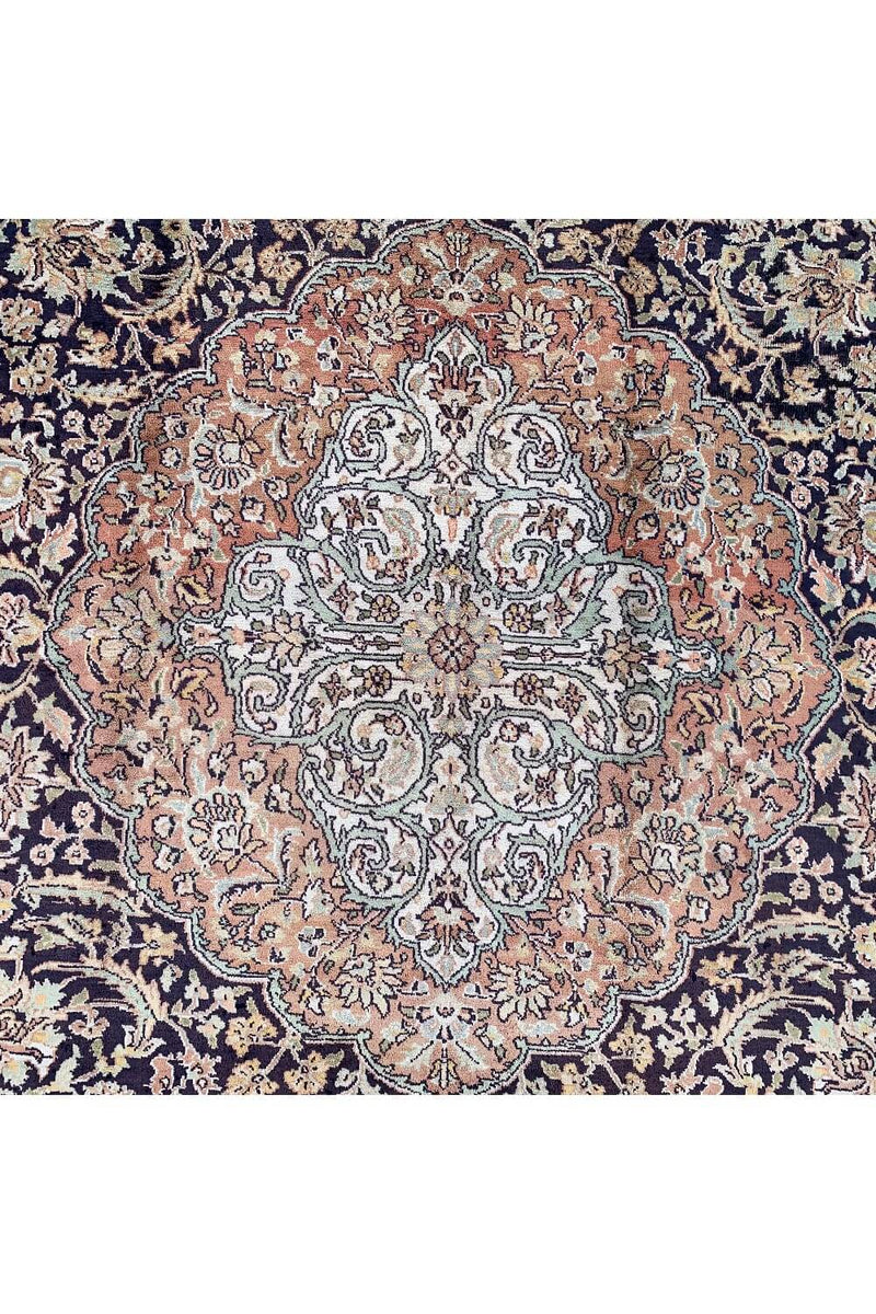 Authentic Hand Knotted Vintage Kashmiri Silk Area Rug 8.9 X 5.11 Ft (393 Ger)