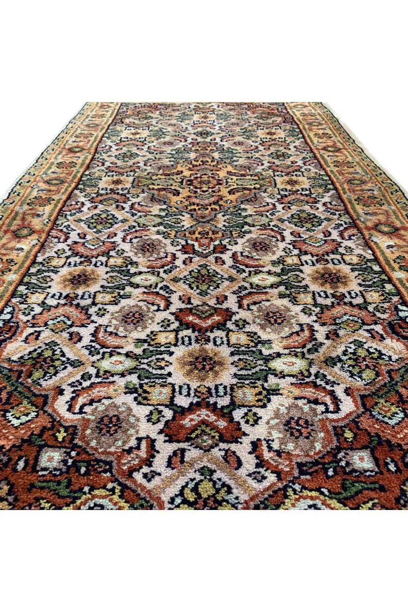 VINTAGE TAJ RUG 4.7 X 2.5 FT