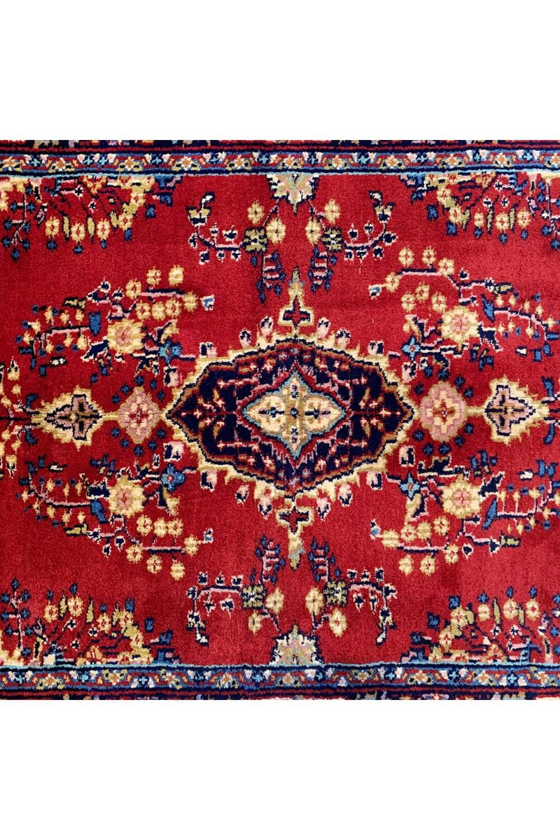 Authentic Hand Knotted Vintage Indo Wool Area Rug 5.6 X 3.2 Ft (177 Ger)