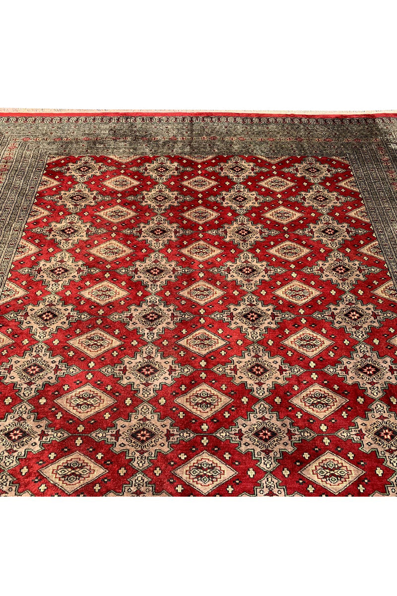 AUTHENTIC HAND KNOTTED VINTAGE PAKISTANI BOKHARA JHALDAR WOOL AREA RUG 10.8 X 8.2 FT (1301 GER)